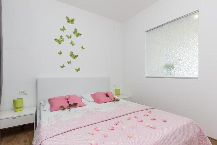 Manuela - One-bedroom With Balcony And Sea View A2 2 *